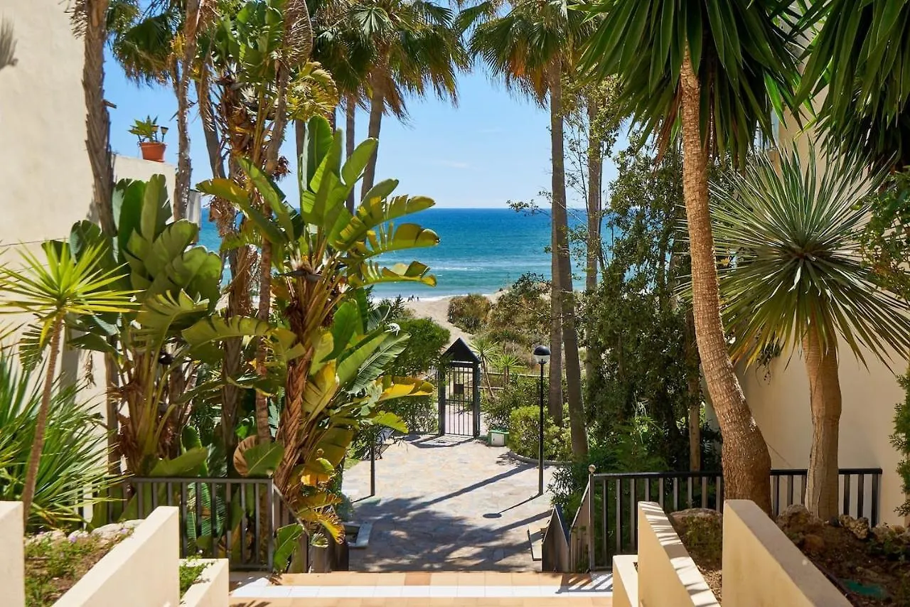 Oleholidays 226 Romana Playa Primera Linea De Mar Marbella Spain